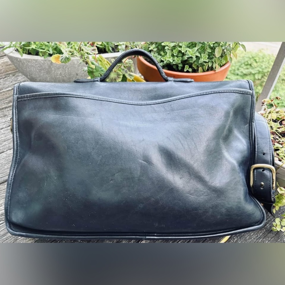 Vintage Coach Leather Attaché/Brief Case
Style: Lexington #5265
Black - Picture 8 of 11